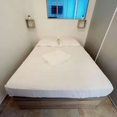 - Sea View - Private Parking & Ac *